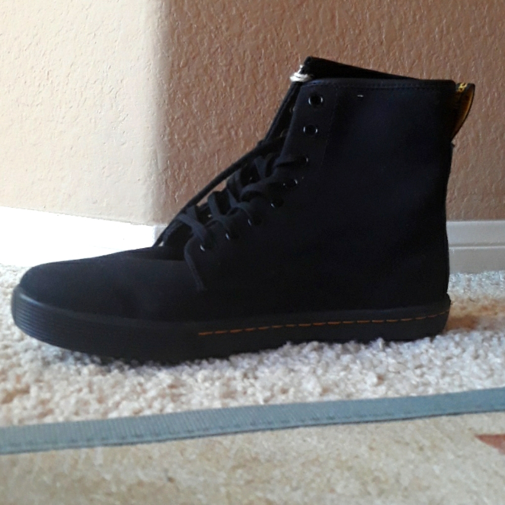 NWT Doc Martens Black Sheridan